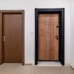 Cozy & Parking - Subject To Availability Варна