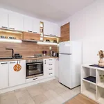 Апартаменты Cozy & Parking - Subject To Availability Варна