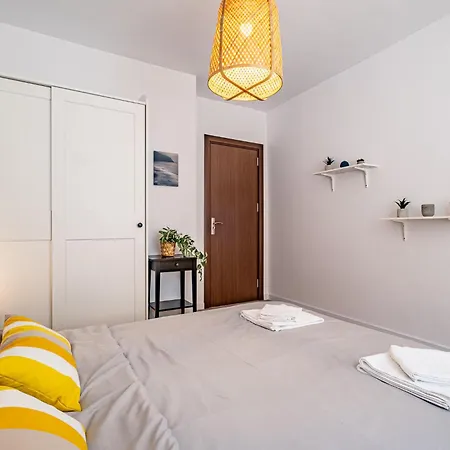 Cozy & Parking - Subject To Availability וארנה