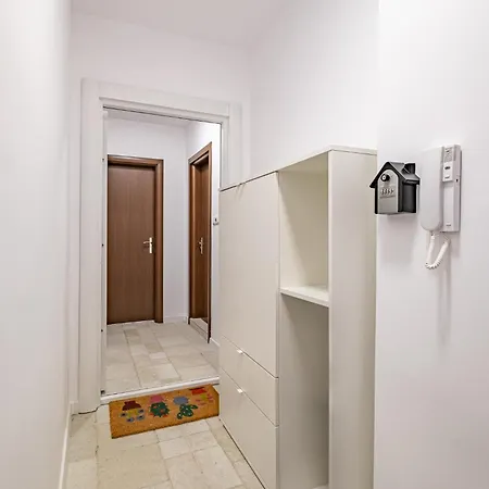 Cozy & - Parking - Subject To Availability *