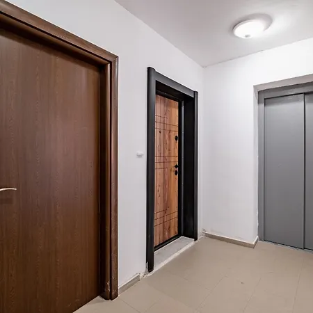 Cozy & Parking - Subject To Availability Appartement