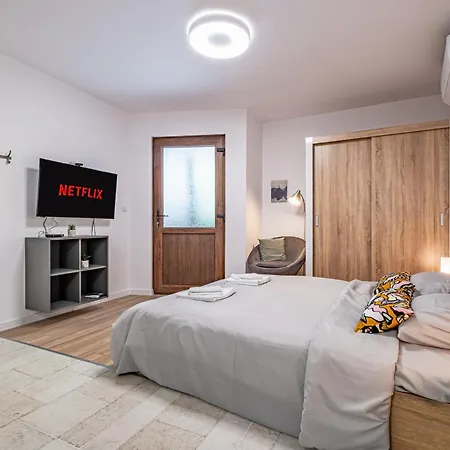 Apartmán Cozy & - Parking - Subject To Availability *