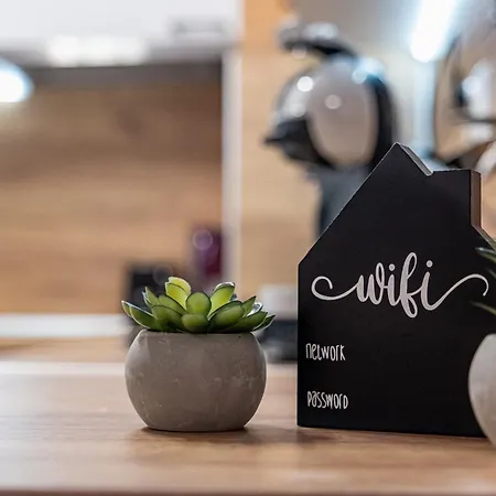 Cozy & Parking - Subject To Availability Appartement *