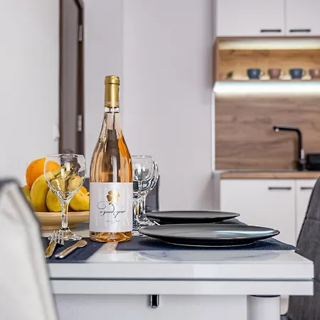 Appartement Cozy & Parking - Subject To Availability *