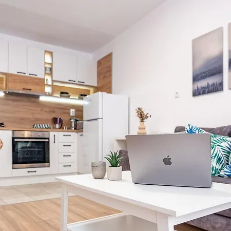 Cozy & - Parking - Subject To Availability Varna