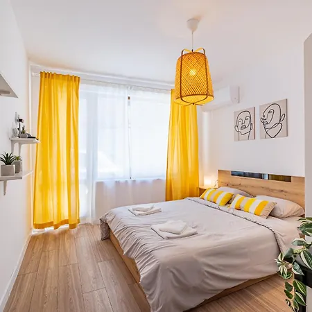 Cozy & Parking - Subject To Availability Appartement Varna