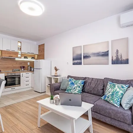 Cozy & - Parking - Subject To Availability * Varna