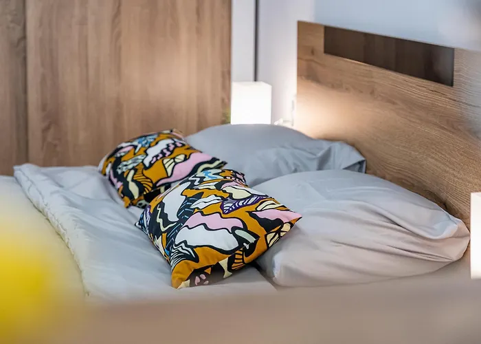 Cozy & Parking - Subject To Availability * ヴァルナ